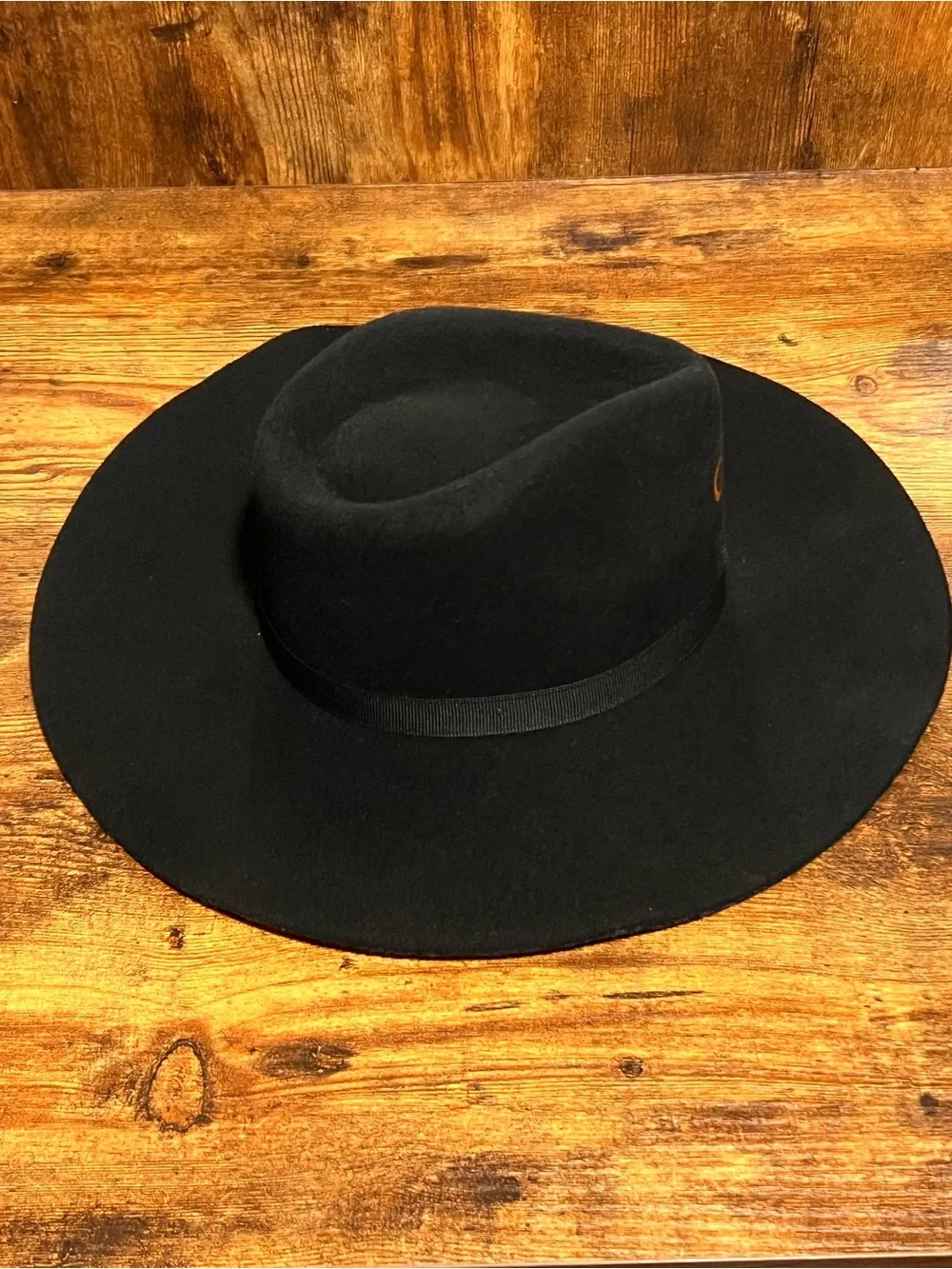Charlie 1 Horse classic wide